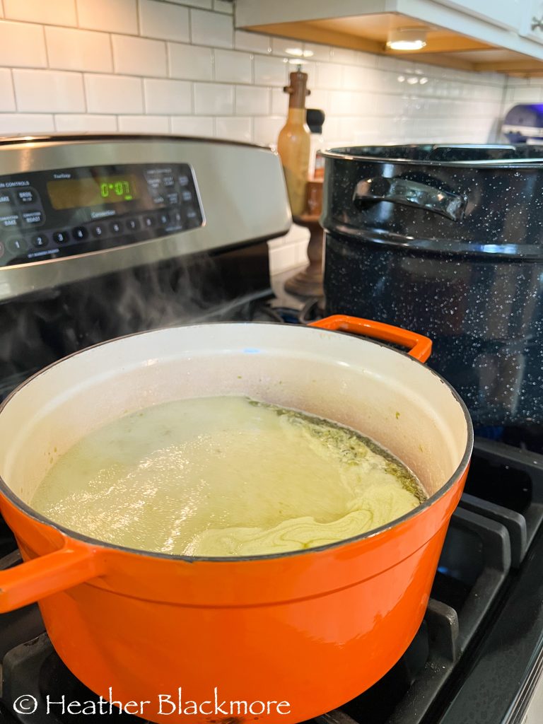 Boiling Jalapeno Pepper Jelly