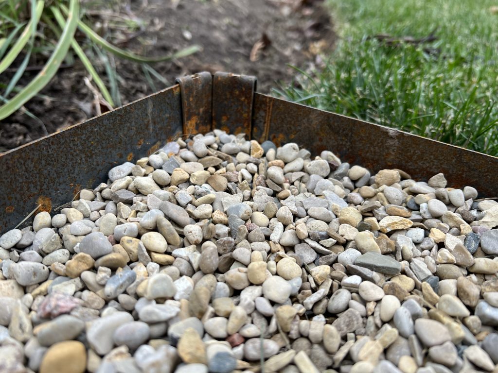 Edge Right with corner brace